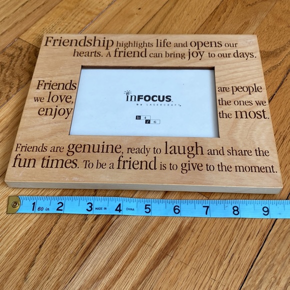 NWOT In Focus by Lasercraft 4”x6” photo frame. Frame measures 7”x9”. Wood. - Picture 4 of 6